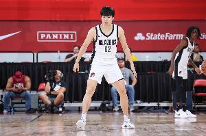 李贤重:今年夏天可能是最后一次冲击NBA,能感受到马刺真心想考察我