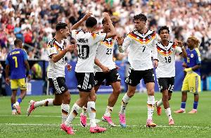 德国队以5-1领先库拉索，成为本届世界杯首支打进5球的球队