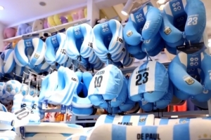 央视报道:义乌生产的世界杯周边产品占全球市场份额约70%