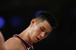 林书豪：为留尼克斯，我曾向经纪人询问火箭能否下调合同报价
