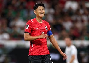 记者：孙兴慜当前状态不如昔日，被换下后韩国队把握住胜负关键