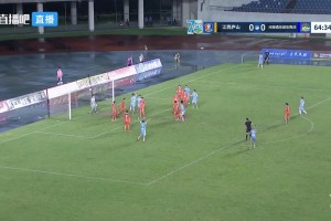 河南1-0领先！王上源送助攻，刘家辉头球破门