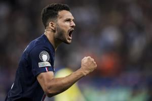 这合算吗？巴黎以8000万欧元签下克瓦拉茨赫利亚，米兰以7400万欧元签下边缘人拉莫斯