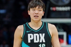 杨瀚森谈篮球:全新视角,追求简洁高效