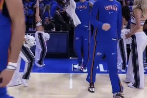 如果健康的雷霆全阵容vs尼克斯，吧友认为系列赛是几比几？