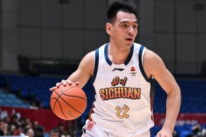 媒体人指出：众多NBL球队已着手招募球员，部分CBA俱乐部需增强警觉